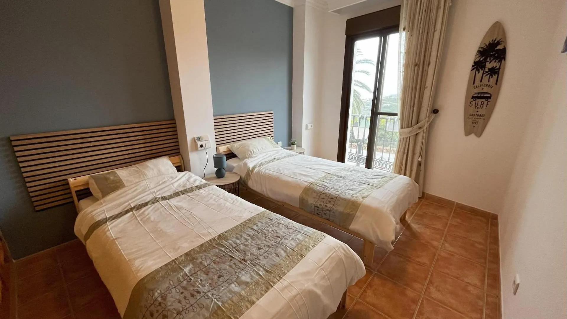 דירות פריחיליאנה Casa Linda 0*,